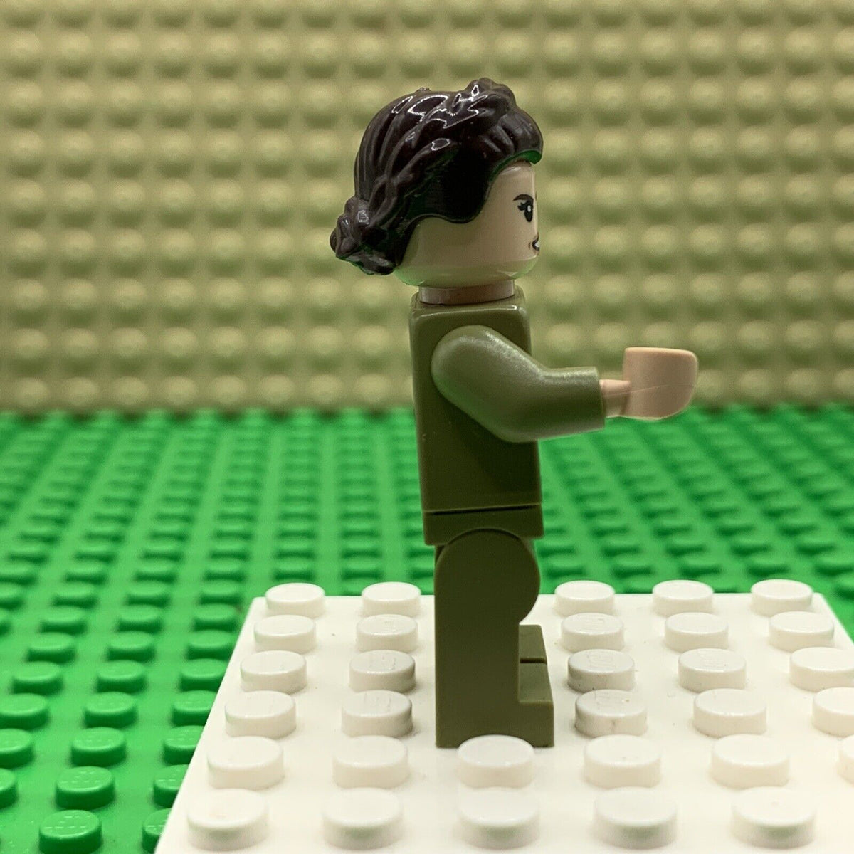LEGO Star Wars Endor Princess Leia Minifigure (75366) sw1296