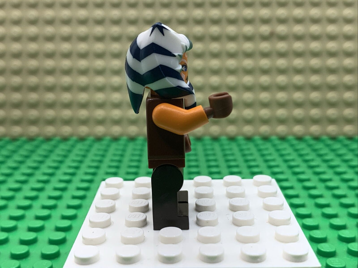 Lego Star Wars Ahsoka Tano Minifigure Padawan SW0452 Clone Wars 75013 Excellent!