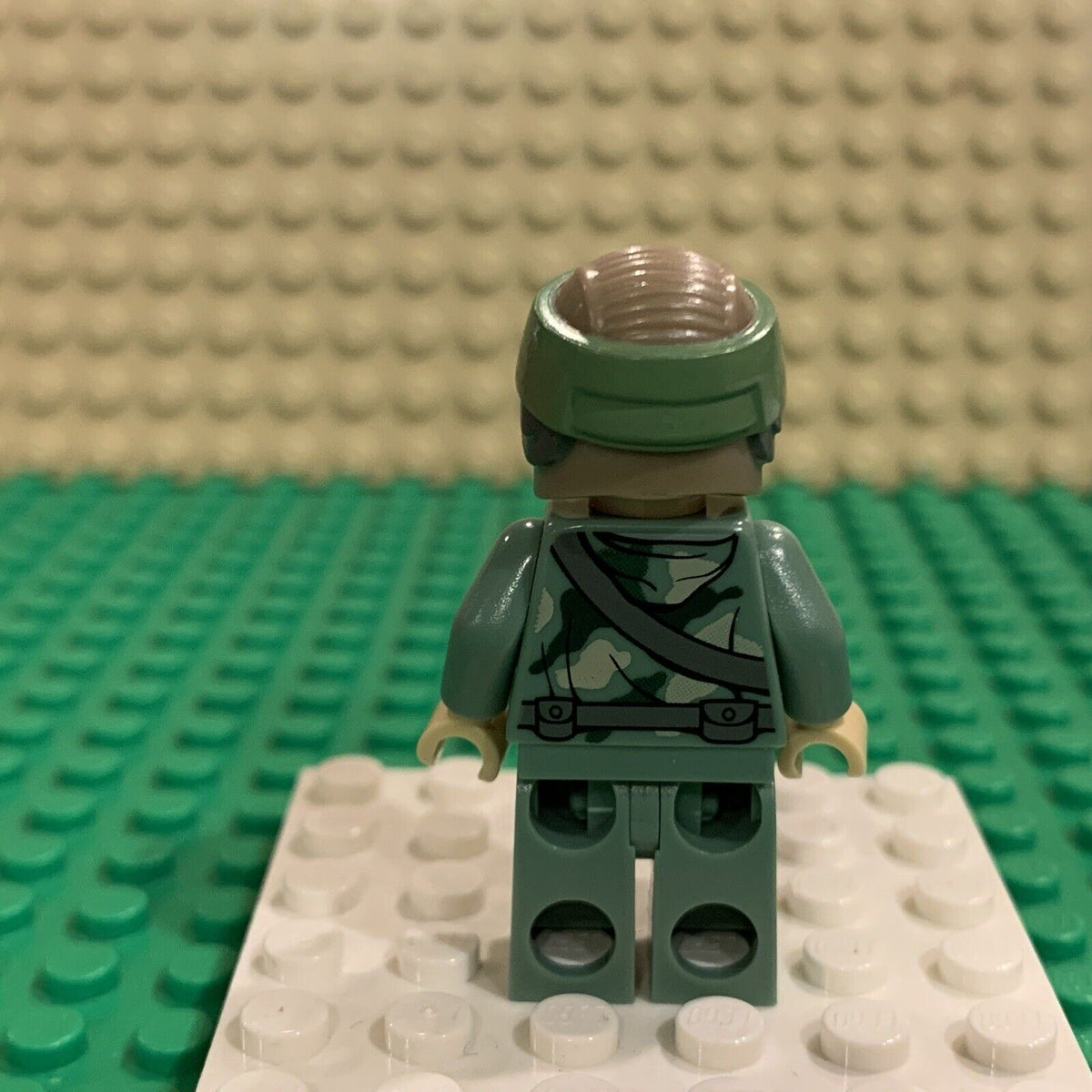 Lego Star Wars Endor Rebel Commando Minifigure 9489 Trooper Battle Pack sw0368