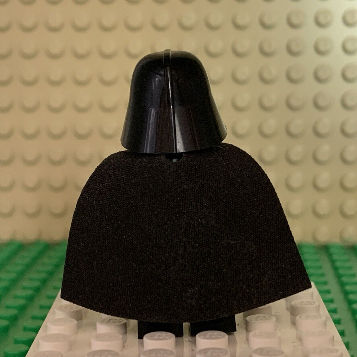 Lego Star Wars Darth Vader Sw1273 White Head, Fabric Cape, Printed Arms