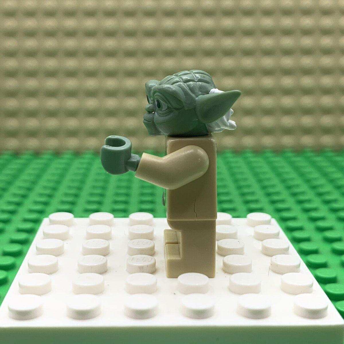 LEGO Star Wars Clone Wars Yoda Minifigure (75002) sw0446