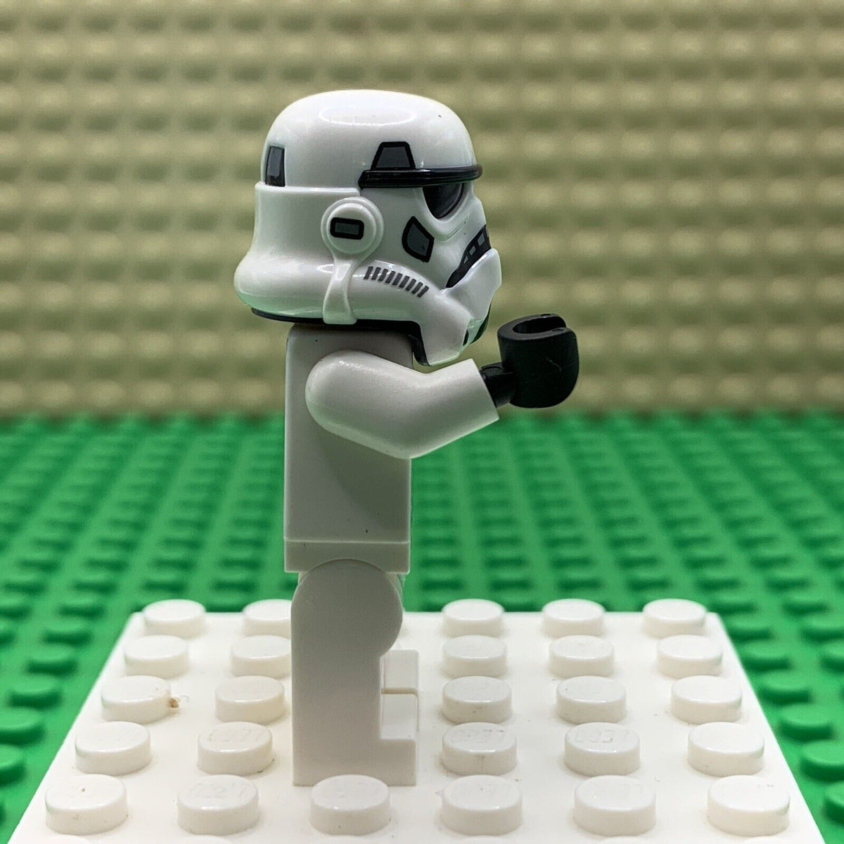 LEGO Star Wars Female Imperial Stormtrooper Minifigure - sw1275 - Set 75370