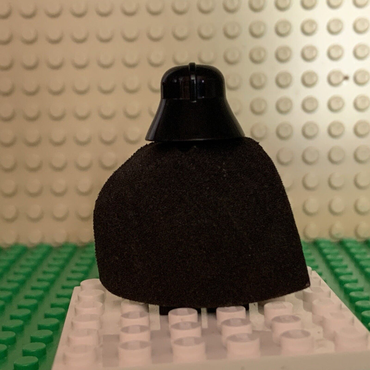LEGO STAR WARS Darth Vader Minifigure 75055 Tan Head sw0586 SITH LORD