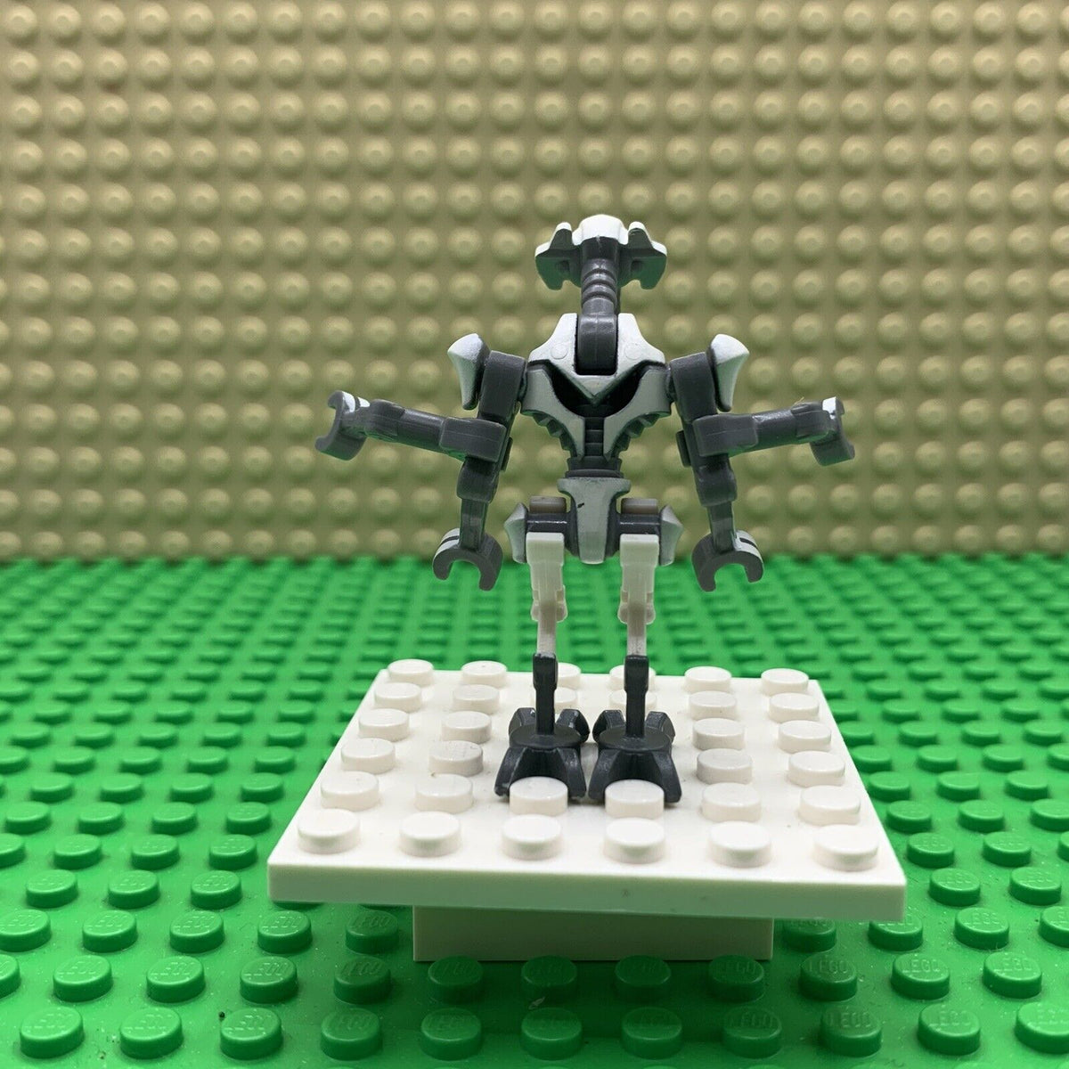 LEGO Minifigure General Grievous Bent Legs White Armor sw0515 Star Wars