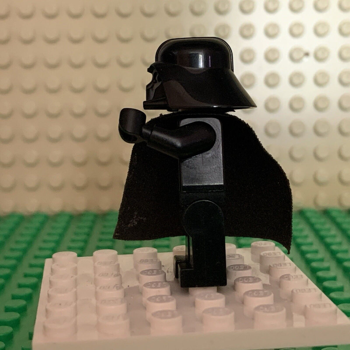 LEGO STAR WARS Darth Vader Minifigure 75055 Tan Head sw0586 SITH LORD