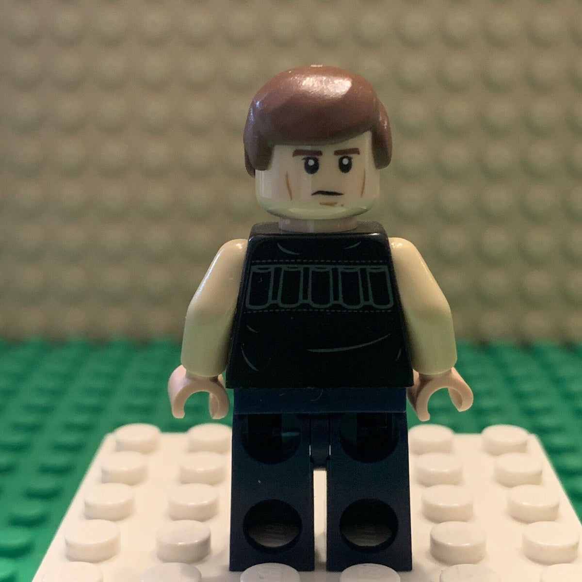 LEGO Star Wars Han Solo Minifigure Dark Blue Legs Vest with Pockets 75052 sw0539