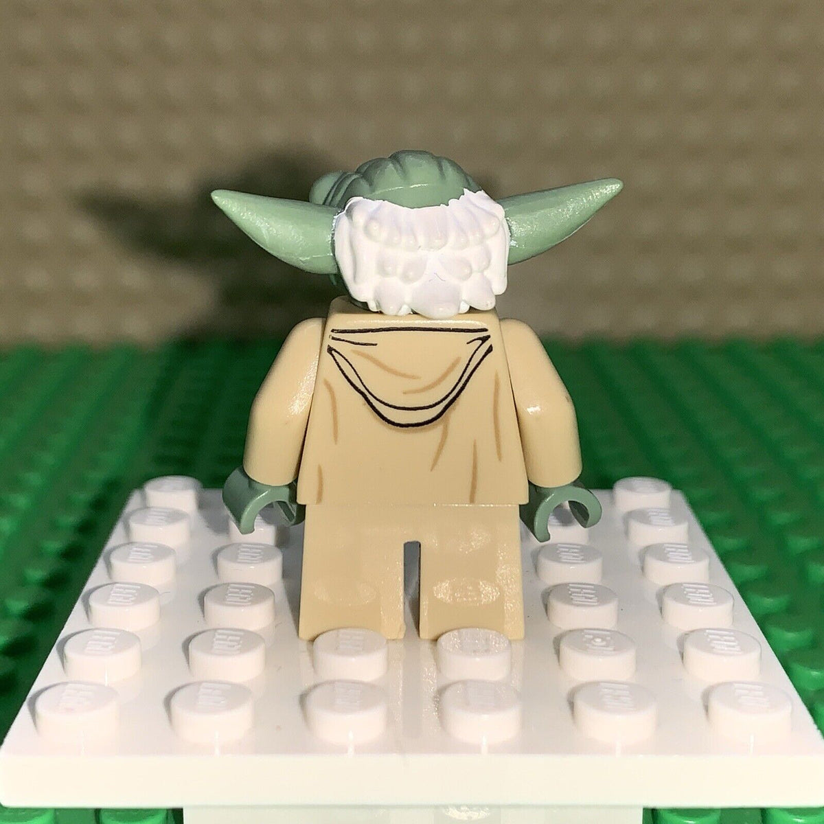 LEGO Star Wars Clone Wars Yoda Minifigure (75002) sw0446