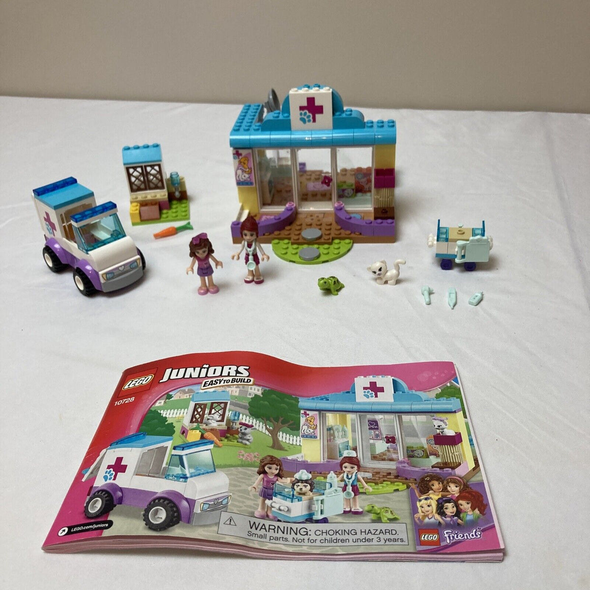 Lego Friends Juniors 10728 Mia's Vet Clinic retired 2016 Incomplete.