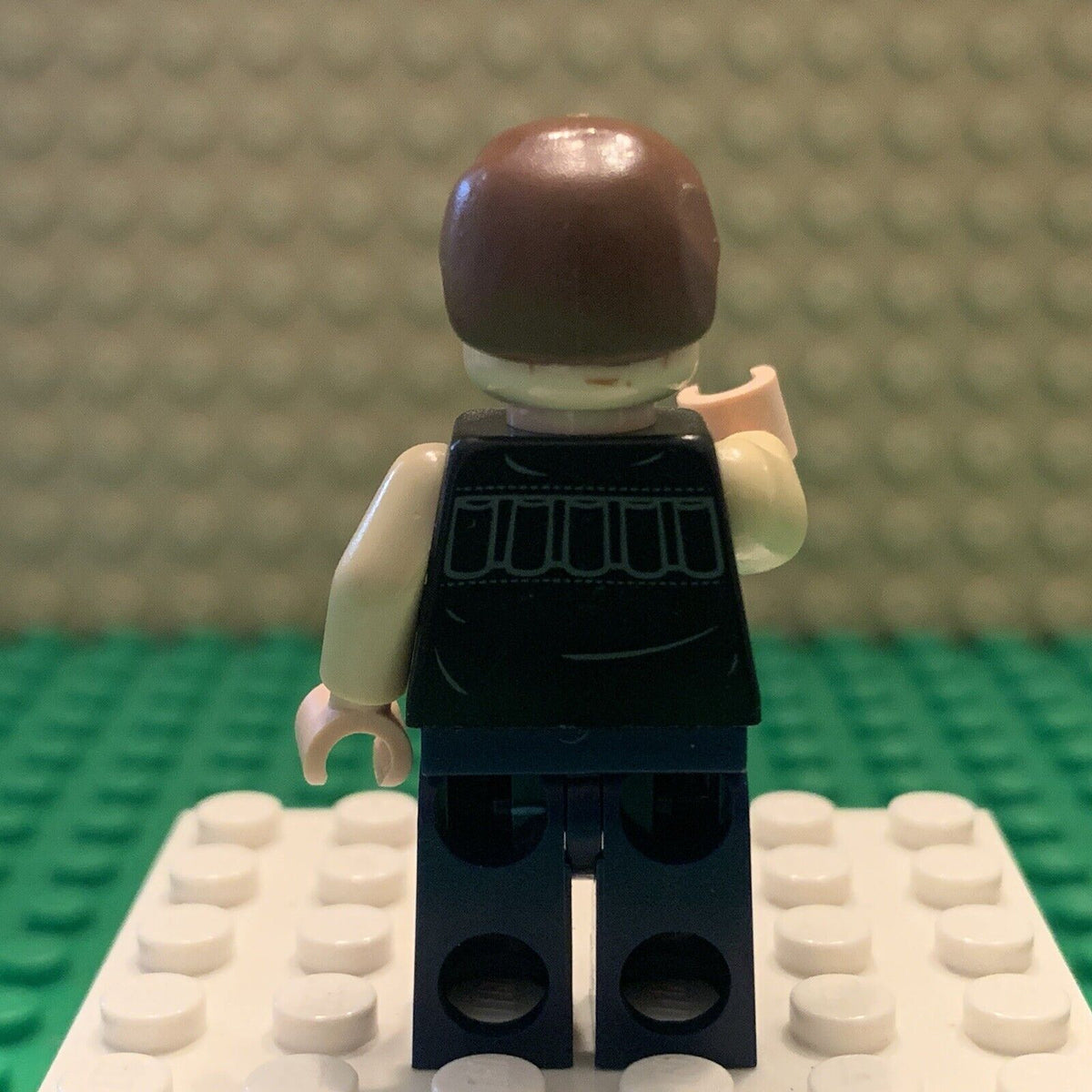 LEGO Star Wars Han Solo Minifigure Dark Blue Legs Vest with Pockets 75052 sw0539