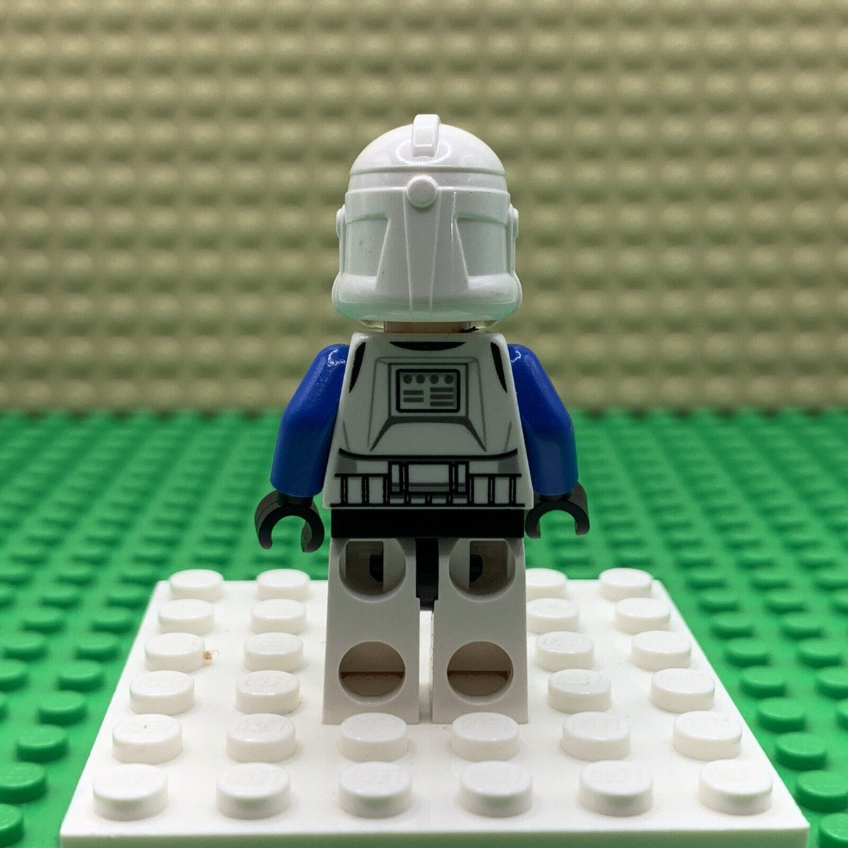 Lego Star Wars: 501st Legion (Phase 2) Clone Trooper Minifigure - sw0445 - 75002